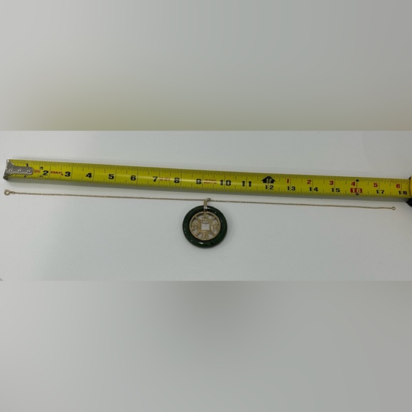 JADEITE Green and Gold-Tone Pendant - Picture 11 of 11